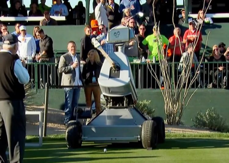 robot golf hole in one 01 – TodayHeadline