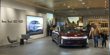 One third of Americans in poll would consider an EV purchase – TodayHeadline