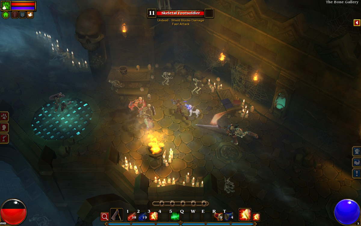 An Engineer swings their weapon at an enemy in Torchlight 2