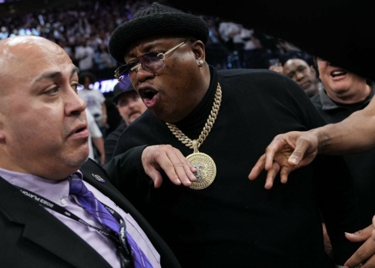e 40 ready to throw hands as hes kicked out of warriors kings game 1200x675 – TodayHeadline