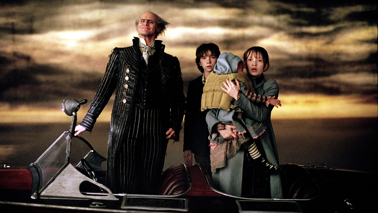 LEMONY SNICKET'S A SERIES OF UNFORTUNATE EVENTS, Jim Carrey, Liam Aiken, Kara/Shelby Hoffman, Emily Browning, 2004