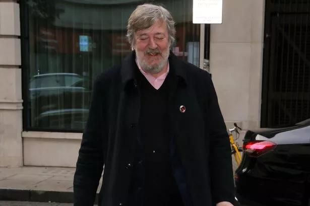 Stephen Fry 'self-conscious' without walking stick as he reveals full hell of stage fall