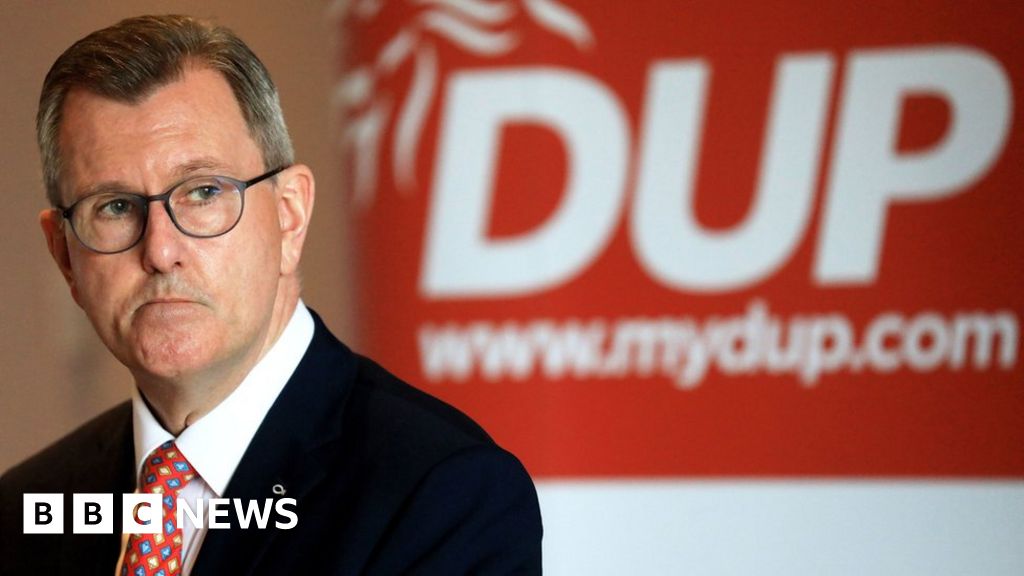 DUP leader to brief party members on possible Stormont deal