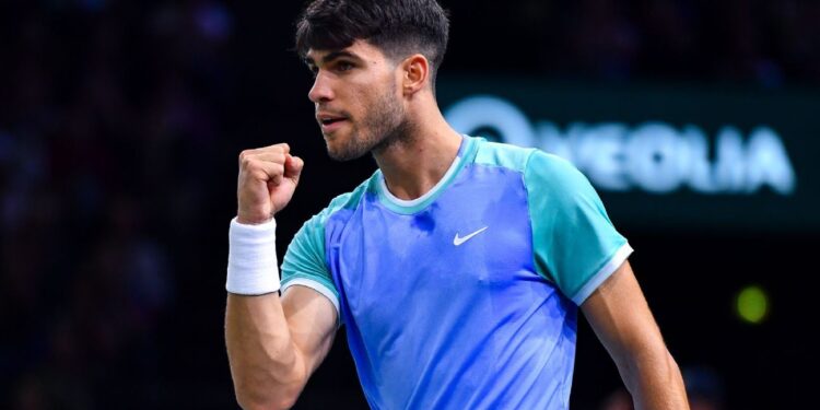 Alcaraz wins, still in hunt for semis at ATP Finals