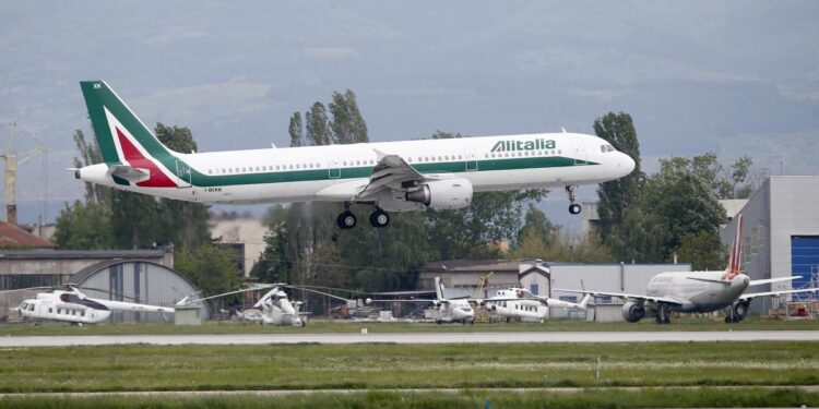 Alitalia will lay off over 2,000 remaining employees as liquidation nears