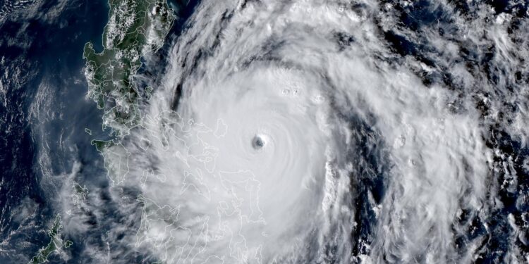 Category 5 Super Typhoon Man-yi hits the Philippines » Yale Climate Connections