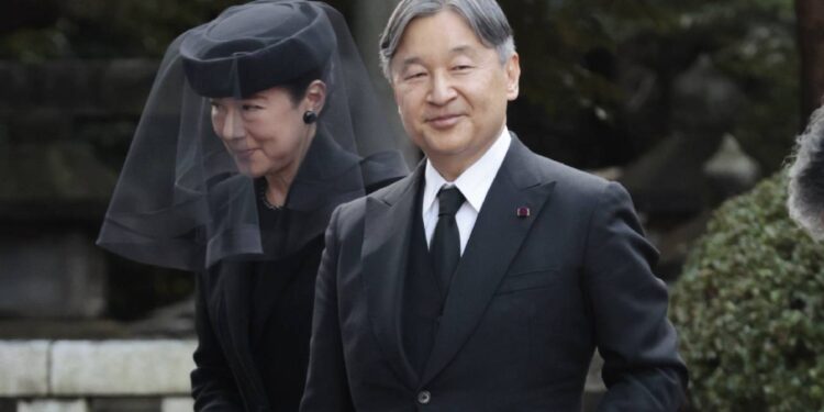 Emperor and empress visit grave of Princess Yuriko