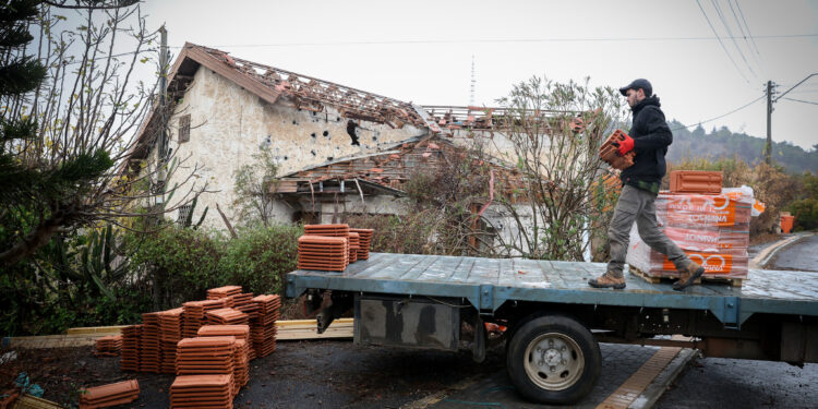 IDF Northern Command chief says rebuilding can begin in damaged border communities