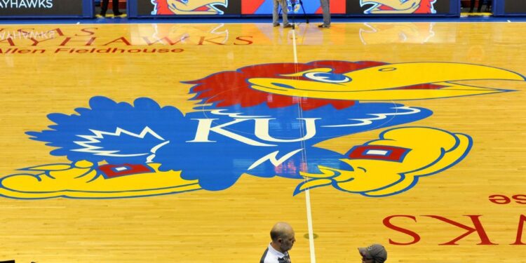 Kansas remains No. 1 in AP Top 25 hoops poll; Purdue up to 6