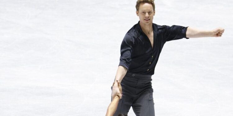 Madison Chock, Evan Bates dominate ice dance at NHK Trophy