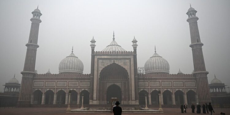 Photos: Delhi pollution reading is the highest this year