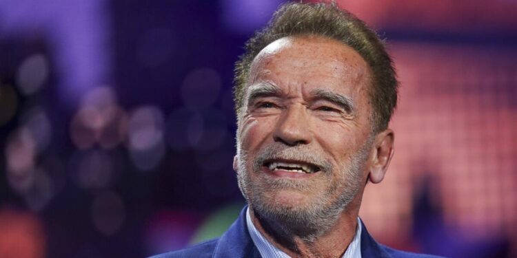 Police responded to bomb threat at Arnold Schwarzenegger's home on Thanksgiving morning