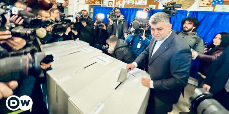 Romania votes for a new president with far-right seeking win – DW – 11/24/2024