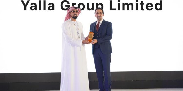 Sheikh Sultan Bin Khalifa Al Nehayan honors Yalla Group with AppGallery Powerhouse Partnership Award