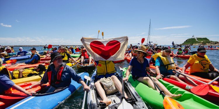 The Right to Peaceful Assembly: Defending Rising Tide’s Climate Action in Newcastle - Greenpeace Australia Pacific