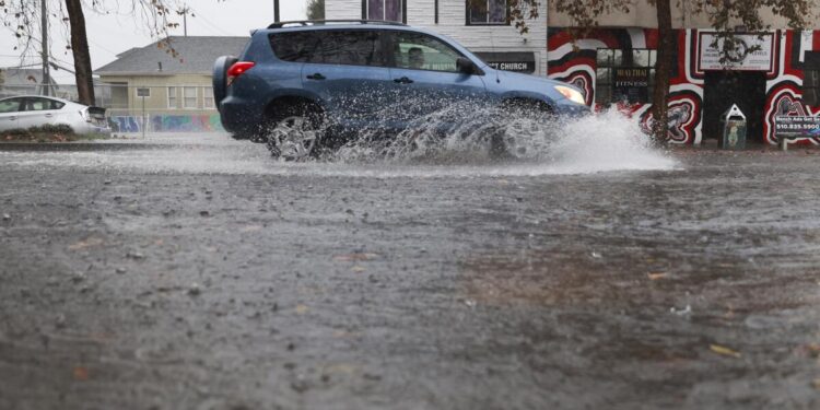 Traveling in California ahead of Thanksgiving? Expect rain.