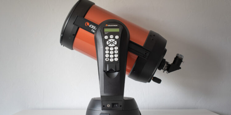 Celestron NexStar 8SE side view