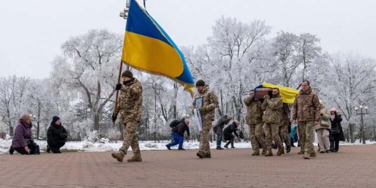 White House presses Ukraine to lower draft age to meet manpower needs against Russia