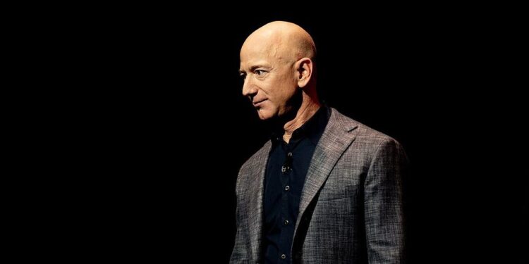 Billionaire Jeff Bezos wants to 'help' Trump gut regulations