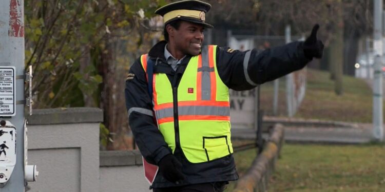 CTV National News: Surrey's smiling crossing guard