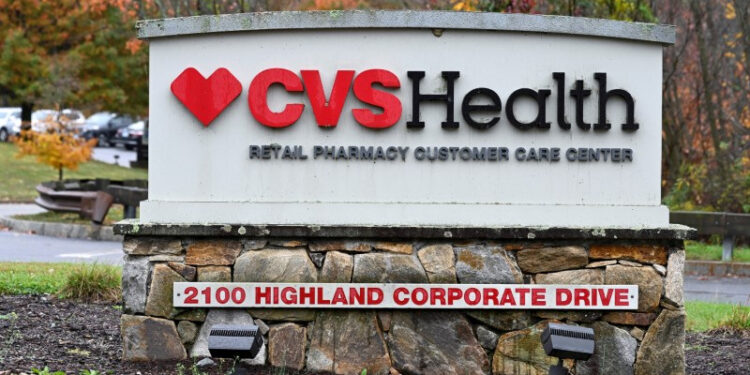 © Reuters. FILE PHOTO: A general view shows a sign of CVS Health Retail Pharmacy Customer Care Center, at CVS headquarters of CVS Health Corp in Woonsocket, Rhode Island, U.S. October 30, 2023. REUTERS/Faith Ninivaggi/File Photo