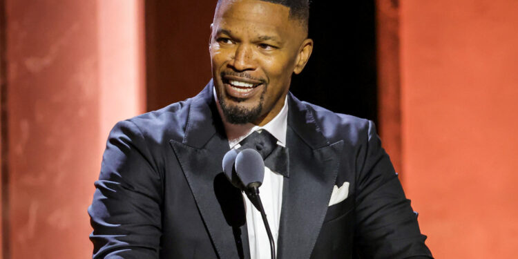 Jamie Foxx injured by glass amid reports comedian was involved in fight at Beverly Hills restaurant