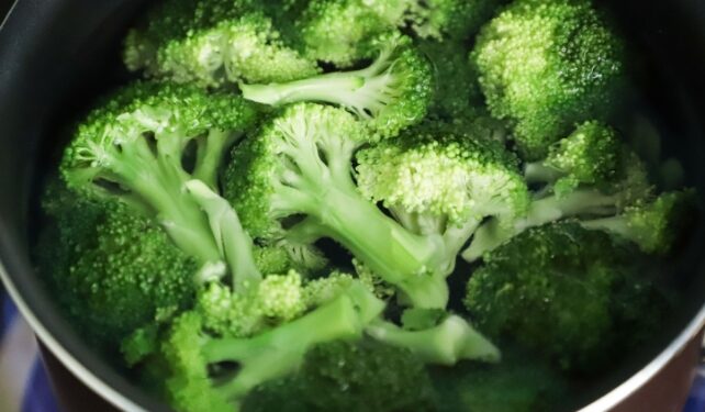 A bowl of broccoli