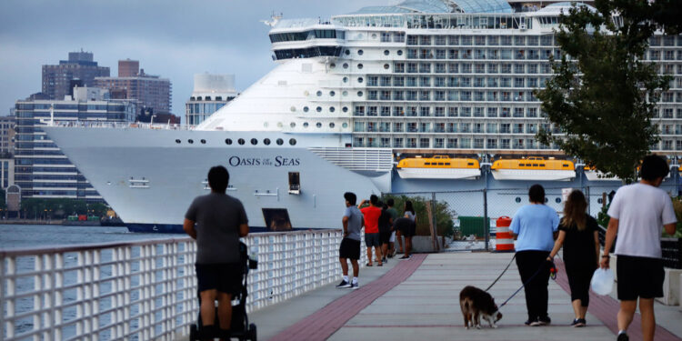 What happens to cruises if the US government shuts down