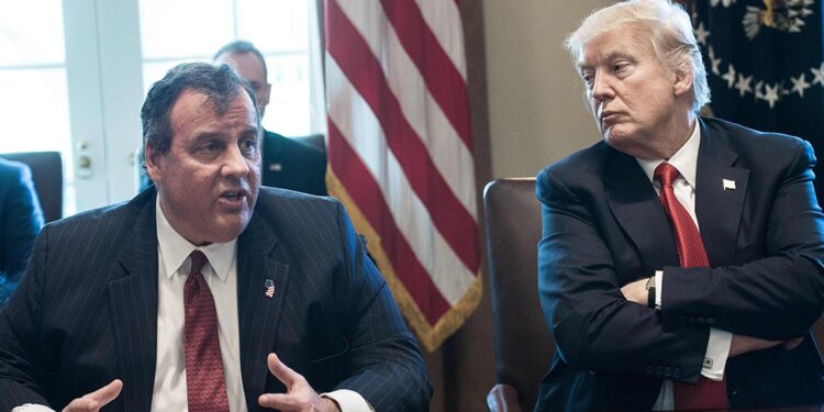 Trump seizes on drone controversy to mock Chris Christie